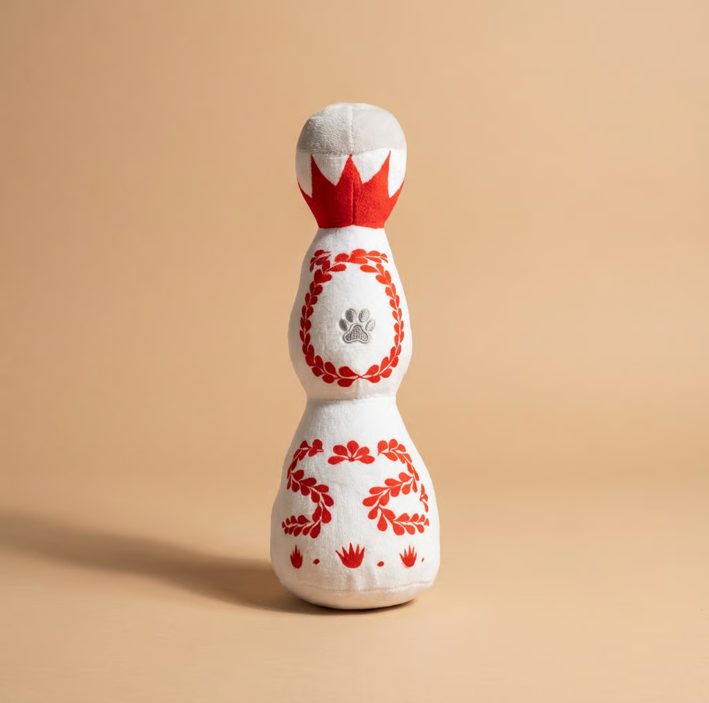 Funny Tequila Dog Toy Blue and White Porcelain Plush Dog Toy with Squeak Interactive Games for Dogs Birthday Toy Pet Accessories